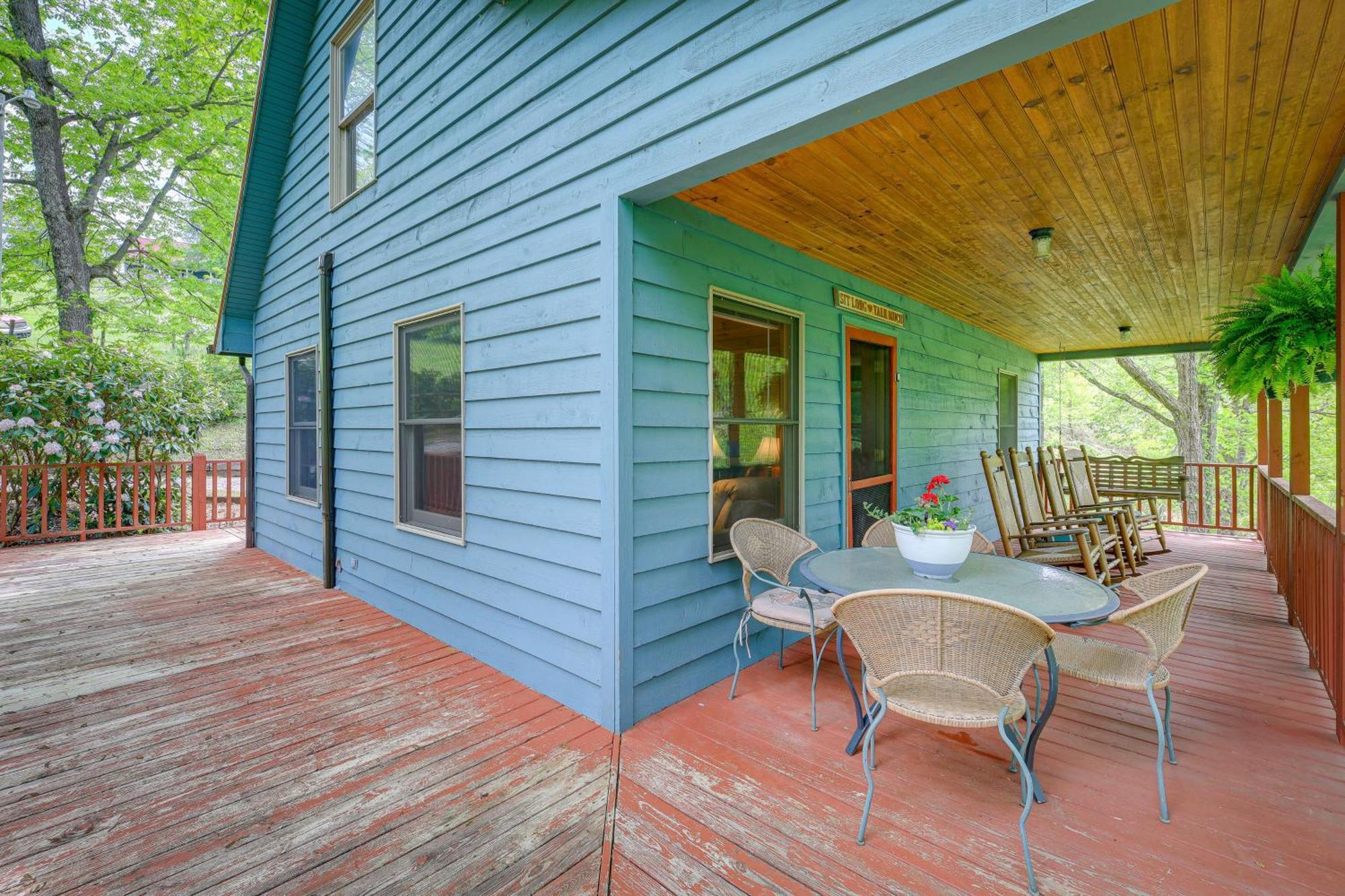 Quaint Blue Ridge Cabin Rental With On-Site Stream! Sparta المظهر الخارجي الصورة