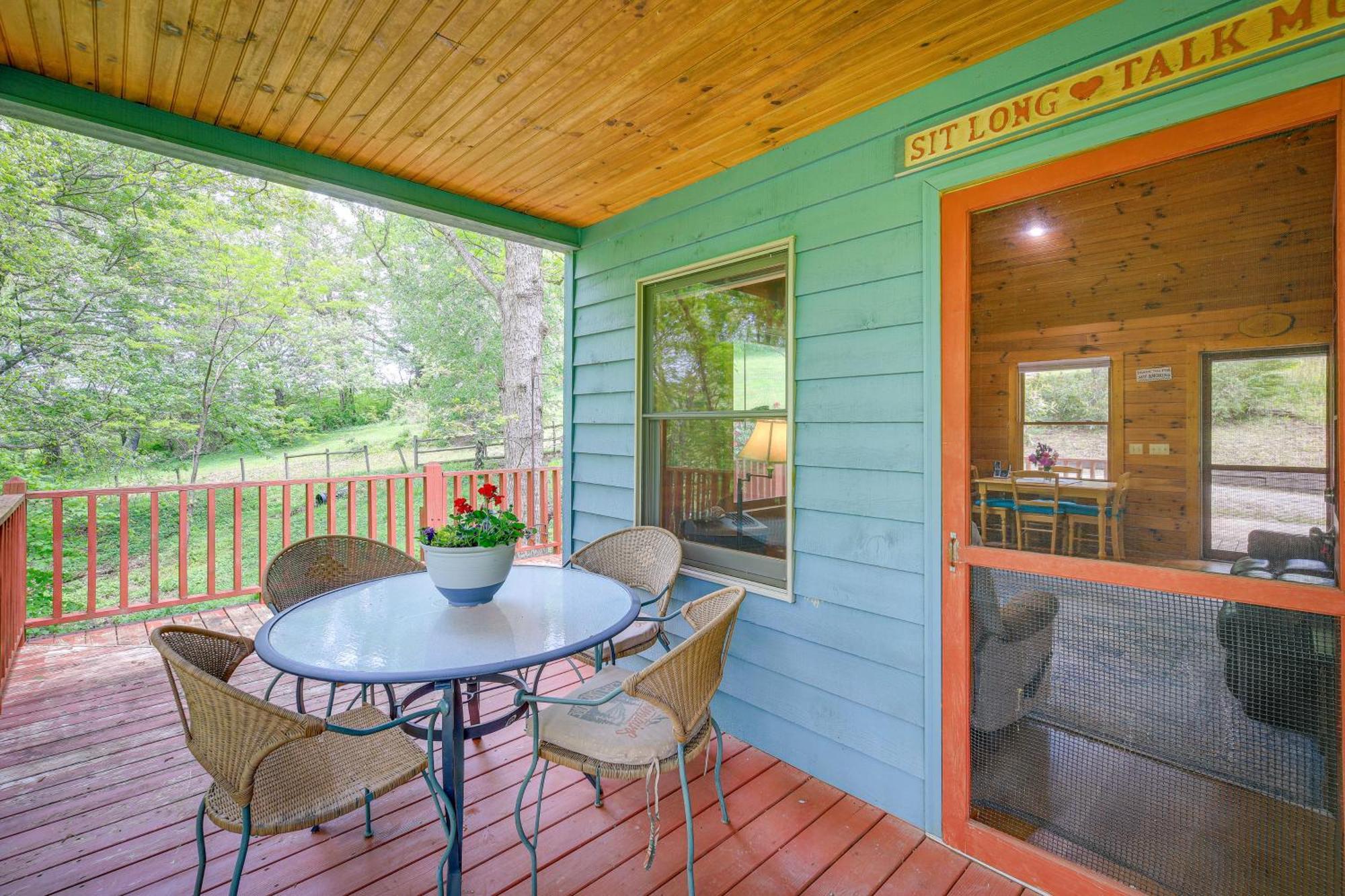 Quaint Blue Ridge Cabin Rental With On-Site Stream! Sparta المظهر الخارجي الصورة