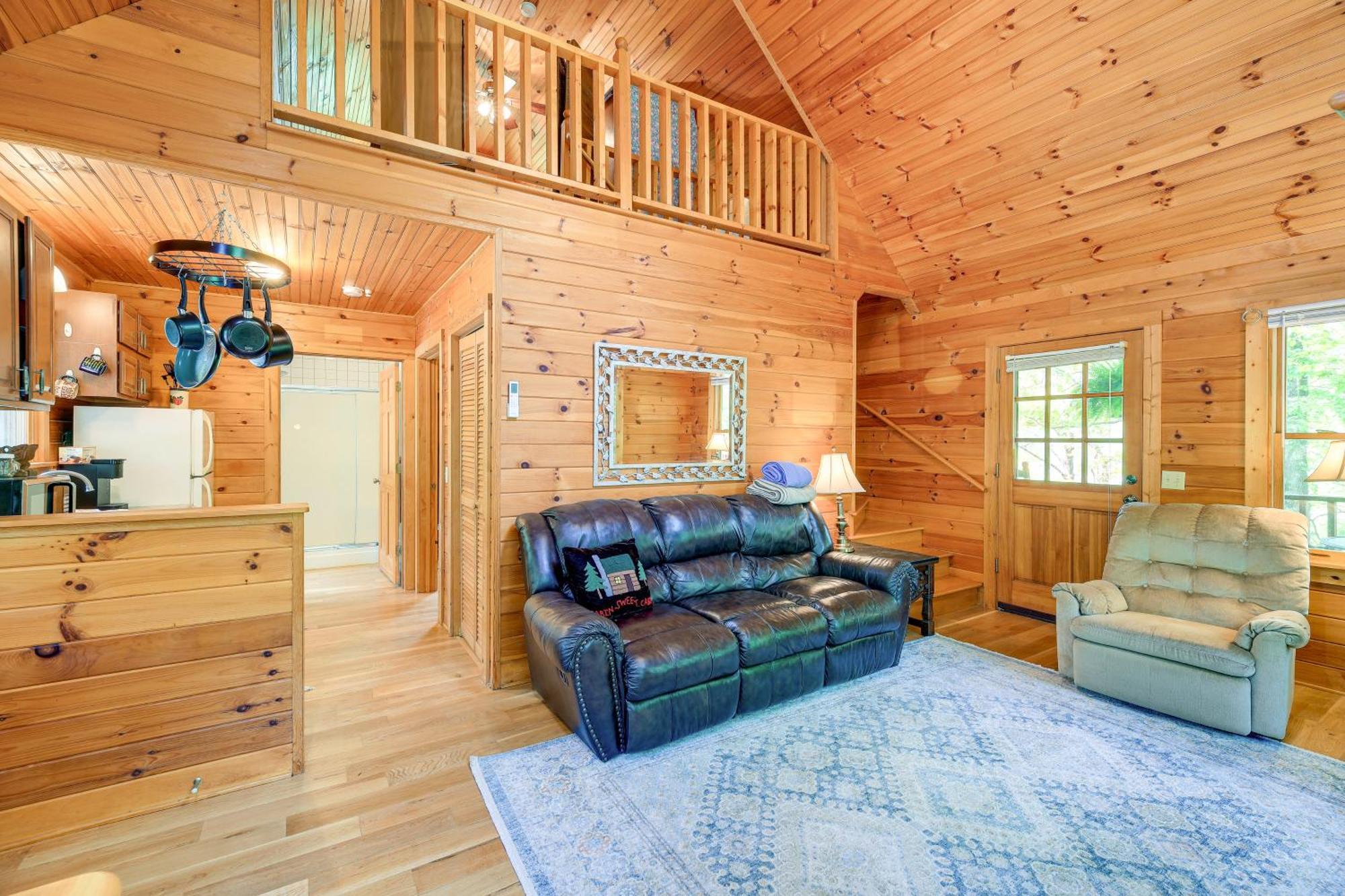 Quaint Blue Ridge Cabin Rental With On-Site Stream! Sparta المظهر الخارجي الصورة